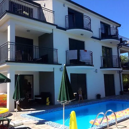 Apartmani Zaric Malinska Exterior foto