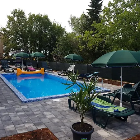 Apartmani Zaric Malinska Exterior foto