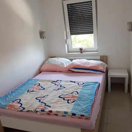 Apartmani Zaric Malinska Exterior foto