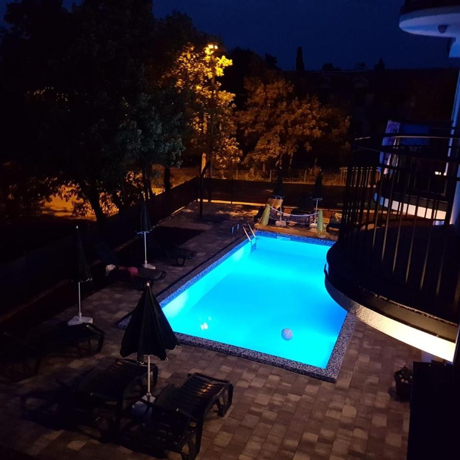 Zaric Apartment *