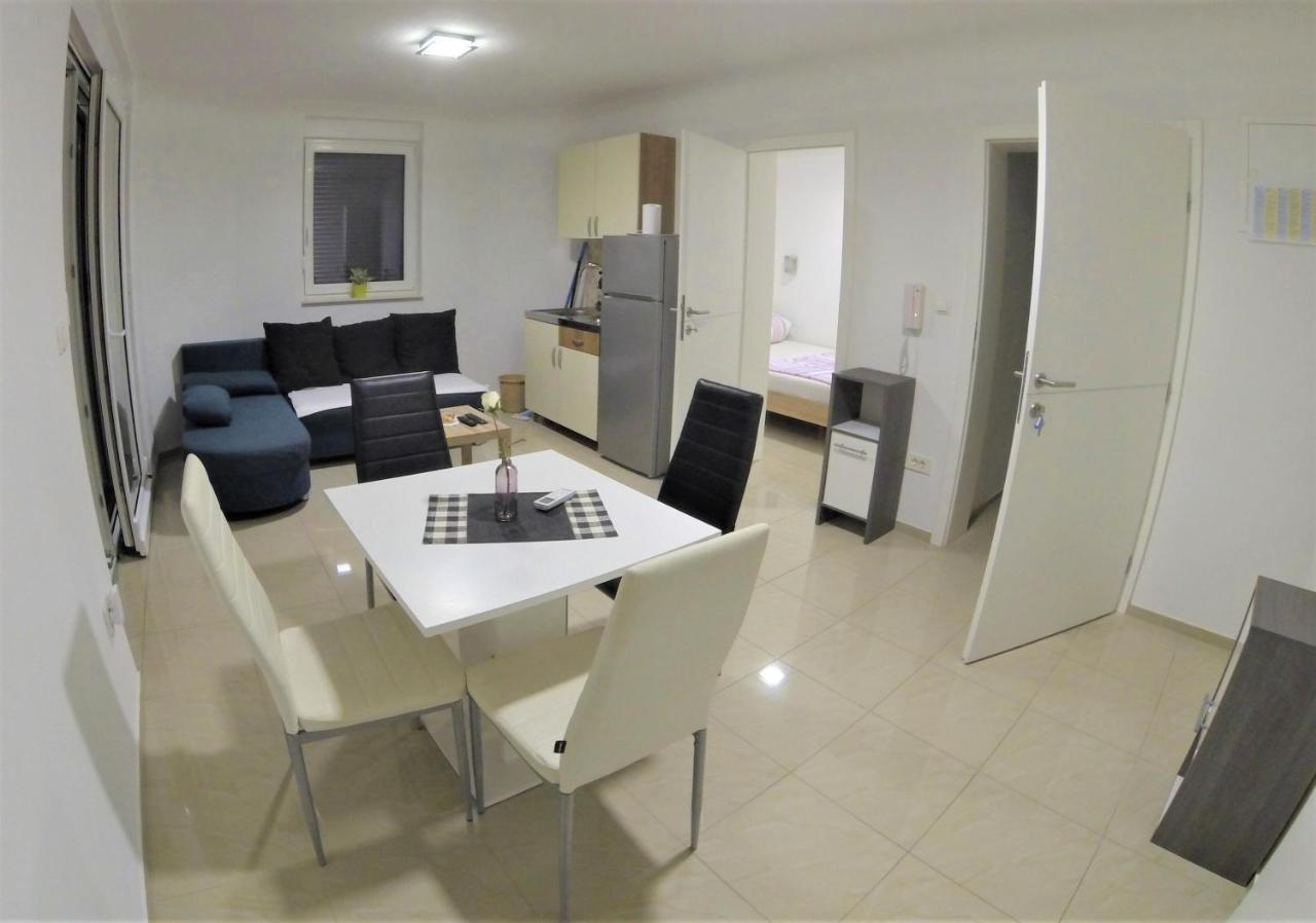 Zaric Apartment *