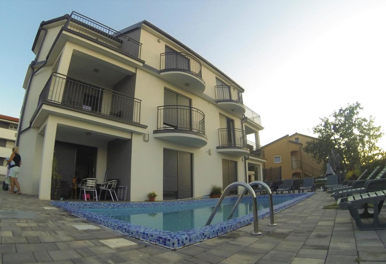 Apartment Zaric Malinska