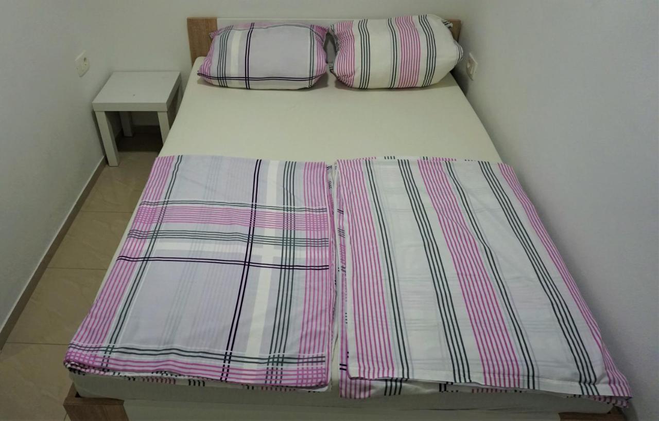 Apartment Zaric Malinska